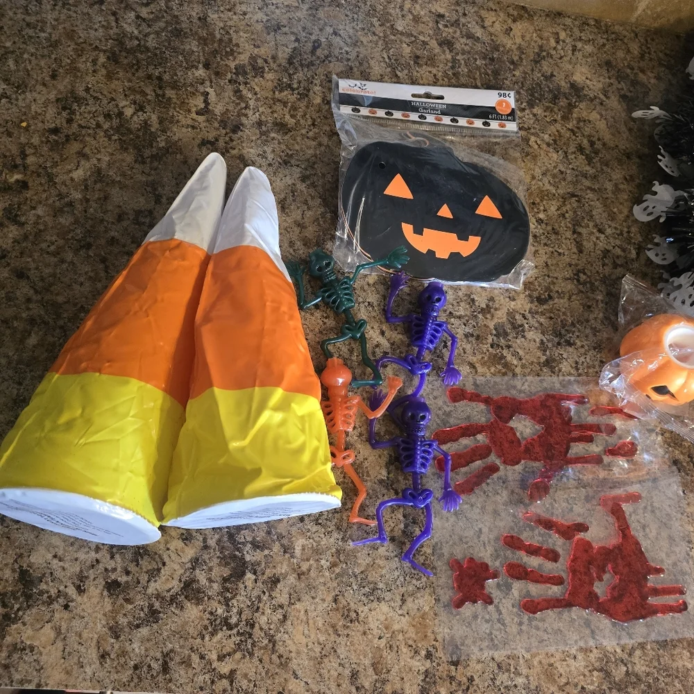 Random Halloween Party Items